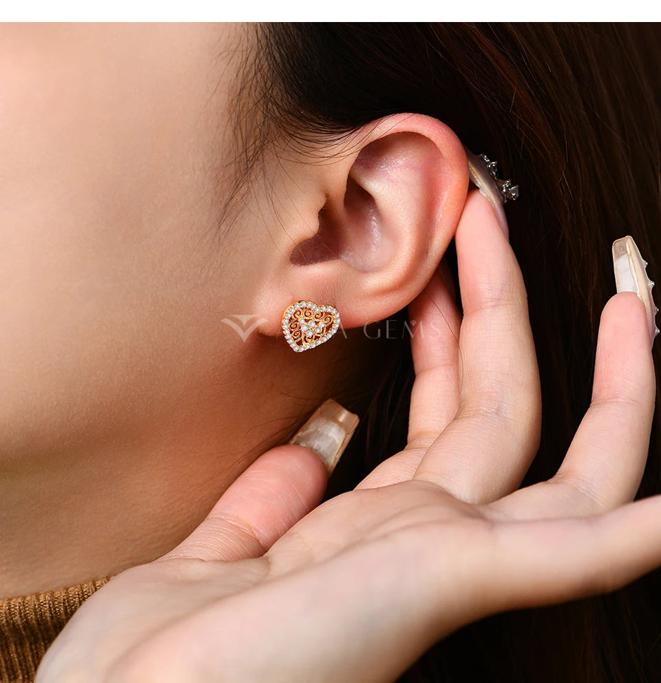 Luxury Heart Shape Moissanite Earring