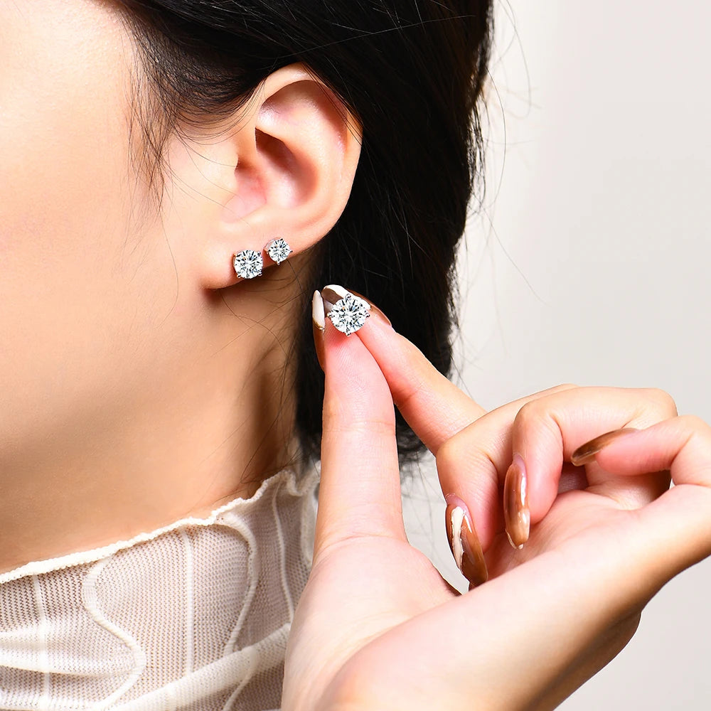 6.5mm D Color Moissanite Stud Earrings